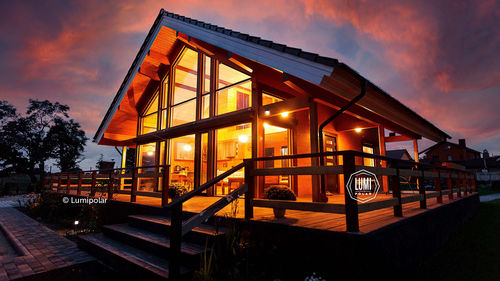 Fertigbauhaus - ASPECT 118 - Lumi Polar - modern / mit Terrasse / Holz