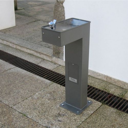 Trinkbrunnen für Außenbereich - INCLUSIVO - Bragmaia - Eisen