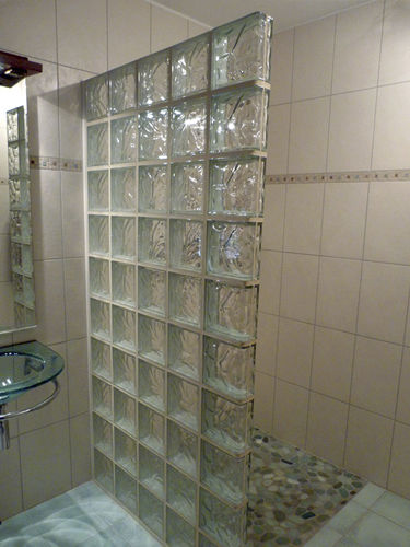 Quadratischer Glasbaustein - Kowalski SA - gebogen / Relief / für Fassaden