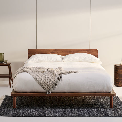Doppelbett - B102  - KASTELLA - modern / Kopfteil / amerikanischer Nussbaum