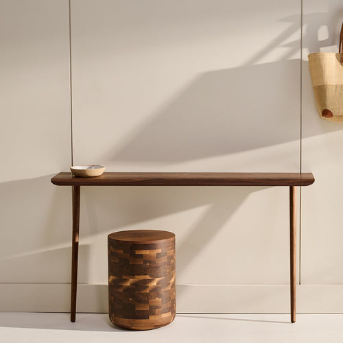 Moderner Hocker - La Souche - KASTELLA - Eiche / amerikanischer Nussbaum / Gestell aus Eiche
