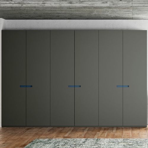 Moderner Kleiderschrank - EFE - EMEDE - lackiertes Holz / mit Schwingtür