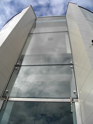 Glasvorhangfassade - Jamar - Stahl / Edelstahl / Spiegel