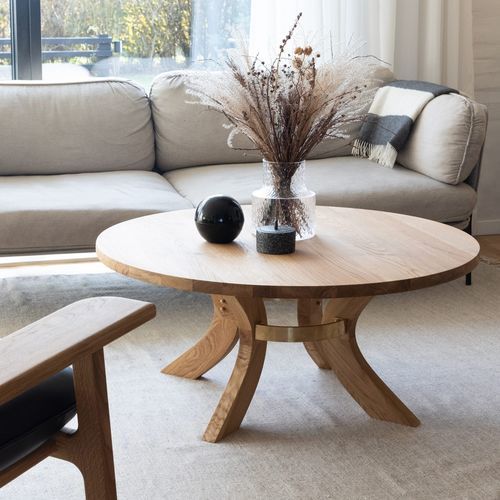Moderner Couchtisch - SYDNEY - Kristensen & Kristensen A/S - Eiche / Gestell aus Messing / Gestell aus Eiche
