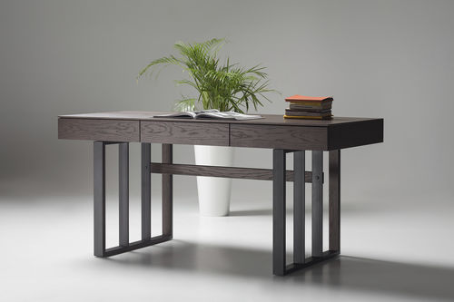 Moderner Schreibtisch - GRID - ZEGEN - Holzfurnier / Metall / für Homeoffice