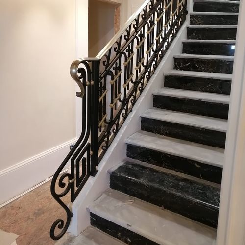 Schmiedeeisen-Geländer - MONTECARLO - Tessaro Group - mit Stangen / für den Innenraum / für Treppen