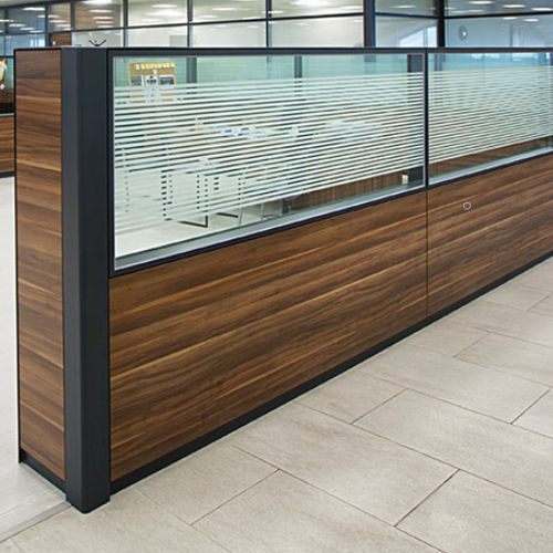 Festinstallierte Trennwand - SEPERA - Integra - Interior Systems - mobil / mit Glasfront / Holz