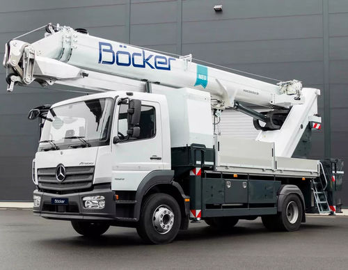 LKW-montierter Kran - AK 36 - Böcker Maschinenwerke GmbH - Turm / Kompaktformat / Teleskop