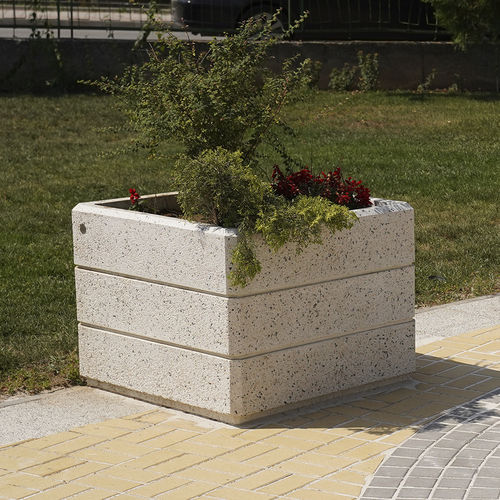 Faserbeton-Pflanzkübel - 74 - Encho Enchev - ETE - Hochleistungsbeton / Marmor / Granit