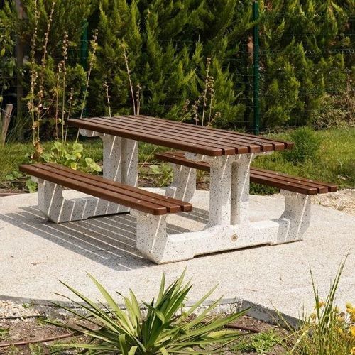 Moderner Picknicktisch - 219 - Encho Enchev - ETE - Iroko / Bambus / Gestell aus Faserbeton