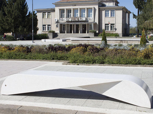 Moderne Bank für den öffentlichen Raum - 195 - Encho Enchev - ETE - Hochleistungsbeton / Faserbeton / Stahlbeton