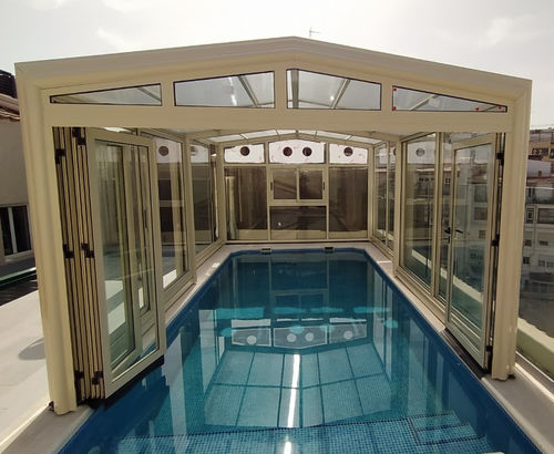 Hohe Schwimmbadüberdachung - COVERTTO - teleskopisch / feststehend / Glas