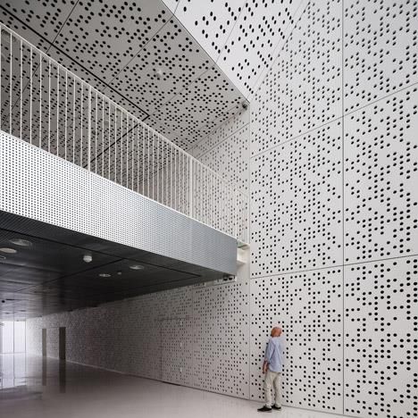 Dekorplatte für Wand - Shanhe aluminum building material co.,ltd - Aluminium / perforiert