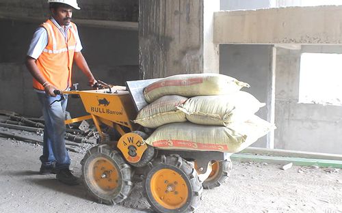 Mini dumper / mit Frontentladung - BULL BARROW - Bull machine pvt.ltd - Rad / für Baustelle