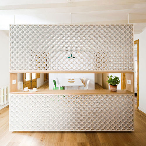 Keramik-Schirmwand - EMPORDÀ - CERAMICA FERRES - für den Innenraum