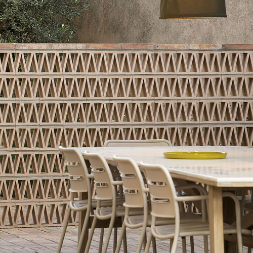 Keramik-Schirmwand - MONTGRÍ - CERAMICA FERRES - für den Innenraum / für Außenbereich