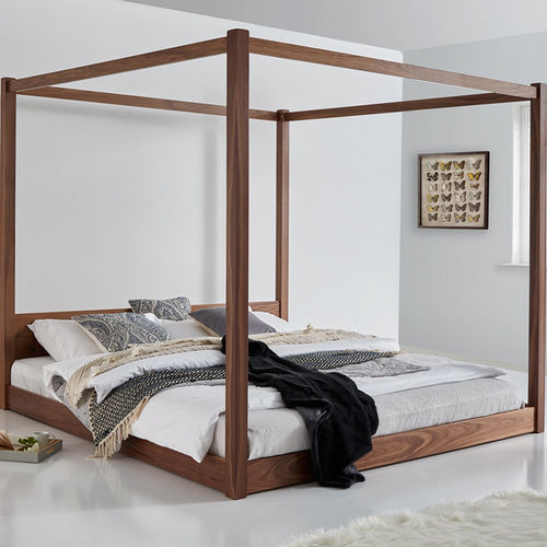 Himmelbett - LOW FOUR POSTER - Get Laid Beds - Doppelbett / modern / Holz