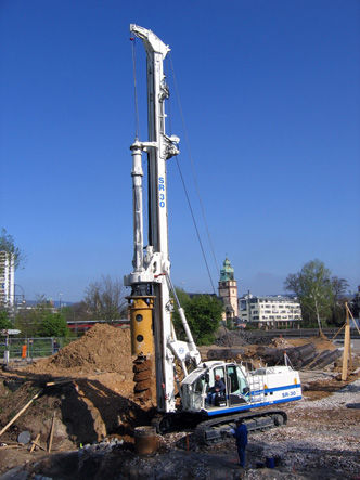Dieselbetriebenes Bohrgerät - SR-30 - SOILMEC S.P.A. - drehbar / Imloch / für Baustellen