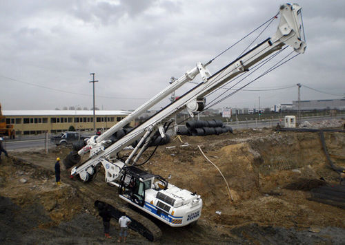Dieselbetriebenes Bohrgerät - SR-60 - SOILMEC S.P.A. - drehbar / Imloch / für Baustellen
