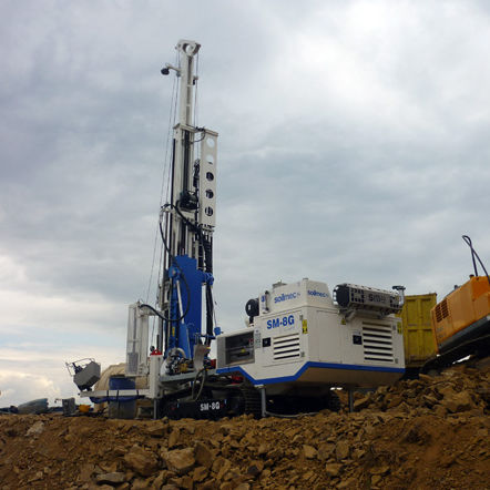 Dieselbetriebenes Bohrgerät - SM-8G  - SOILMEC S.P.A. - drehbar / für Baustellen / auf Raupen