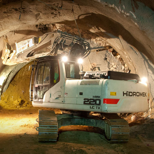 Bagger auf Raupen - HMK 220 LC TX  - HIDROMEK - mit geringem Treibstoffverbrauch / mit großer Reichweite / für Baustelle