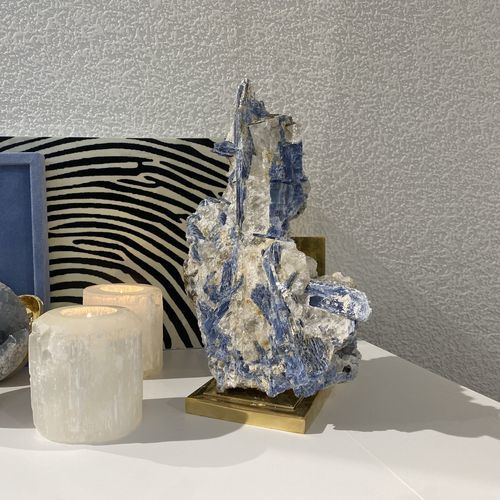 Natursteinskulptur - MAYA - Aura London - bodenstehend / blau / Natur
