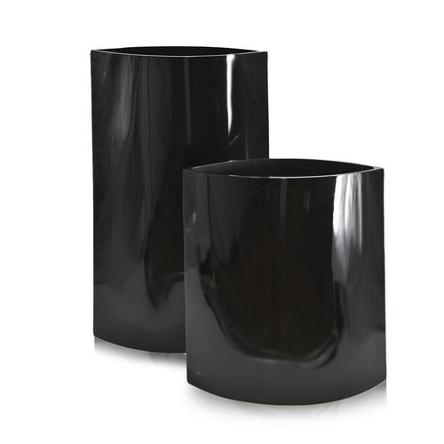 Moderne Vase - LIPP - Aura London - lackiertes Holz / bodenstehend / schwarz