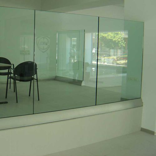 Glasgeländer - SB 1210 - Salinox - Aluminium / Glasplatten / für den Innenraum