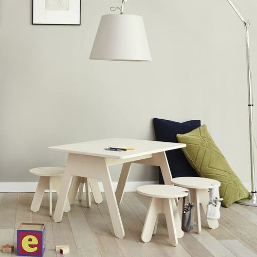 Moderner Tisch - PEEKABOO  - KUTIKAI - Birke / Sperrholz / Gestell aus Furnierholz