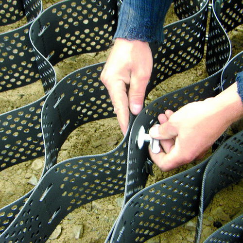 Geozelle für Bodenstabilisierung - GEOWEB&reg; - Presto Geosystems