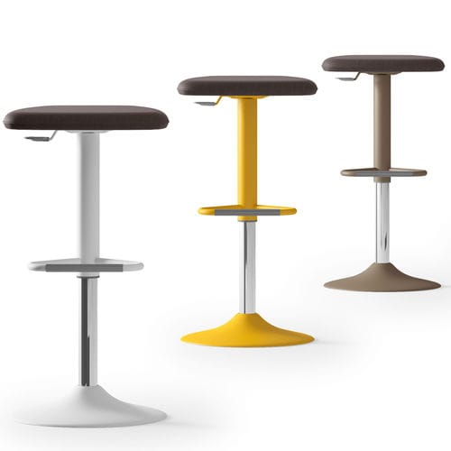 Moderner Barhocker - UPPER - ARTE & D SRL - Kunstleder / Textil / Gestell aus bemaltem Stahl