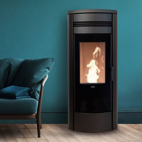 Wasserführender Kaminofen / Pellet - STYLE 140 - Klover - 10 kW...20 kW / freistehend / modern