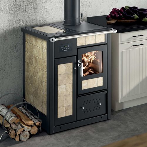 Wasserführender Kaminofen / Holz - TERMOSTUFA TS-TSP - Klover - 20 kW...50 kW / freistehend / modern