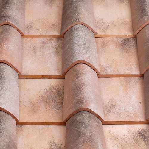 Imbrex-Dachziegel - UNIKA® FALDA CHIARO ANTICATO - Fornace laterizi Vardanega Isidoro srl - First / Ton / Großformat