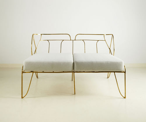 Modernes Sofa - LENA  - MASAYA - mit abnehmbarem Kissen / weiß / Gestell aus Messing