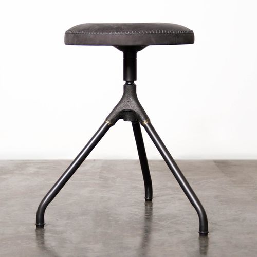 Moderner Hocker - AKRON  - District 8 - Gestell aus Stahl / Gestell aus Gusseisen / Polster