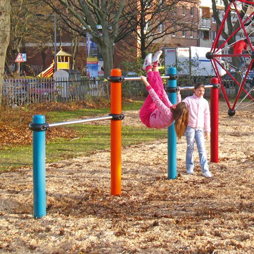 3-fach-Klimmzugstange - HORIZONTO - Berliner Seilfabrik GmbH & Co. - Metall / für Außenbereich / für Spielplätze