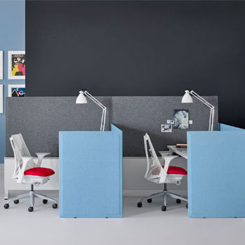 Modulierbare Bürotrennwand - SCREEN - Aktav Acoustic - bodenstehend / Akustikstoff / Wolle