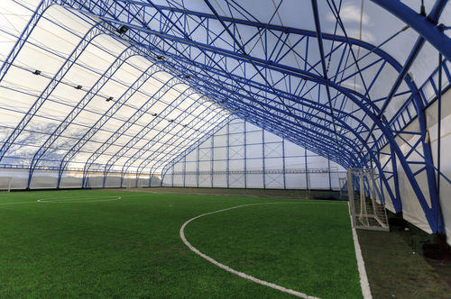 Metallrahmen-Flächentragwerk - FOOTBALL FIELD - HOLSTROY - für Abdeckung / PVC-Folie / für öffentliche Bereiche