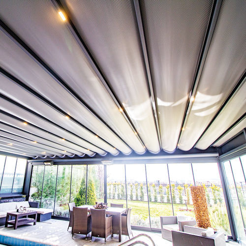 Selbsttragende Pergola - RUBY PLUS - BYART GROUP - angebaut / Aluminium / Faltdach