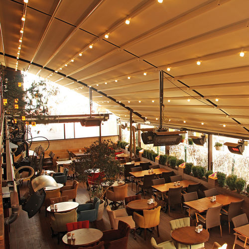 Selbsttragende Pergola - SHELL PLUS - BYART GROUP - angebaut / Aluminium / Faltdach