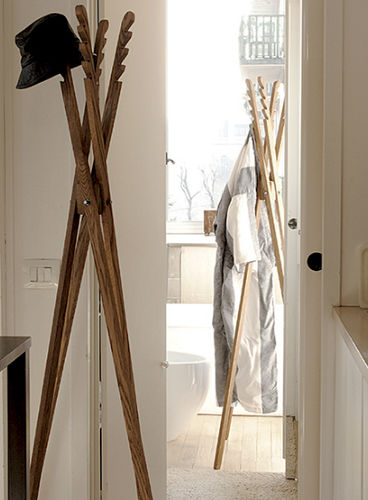 Bodenstehender Garderobenständer - PICCHIO - Plinio il Giovane - modern / Holz