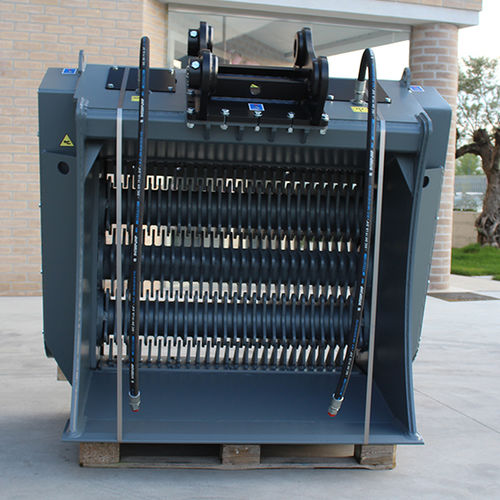 Standardschaufel - CDS SERIES - CM Srl - Brecher / Sieb / für Baggerlader