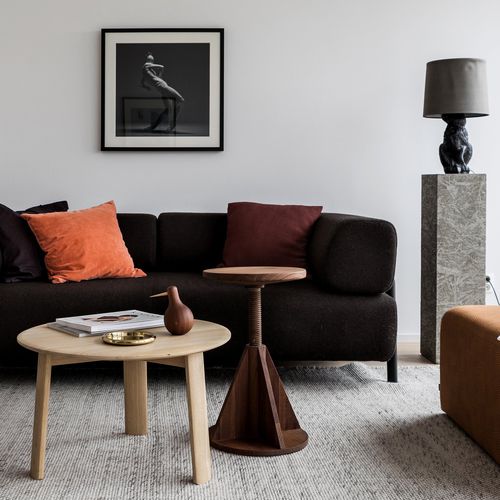 Moderner Hocker - by Karoline Fesser - hem - Esche / Nussbaum