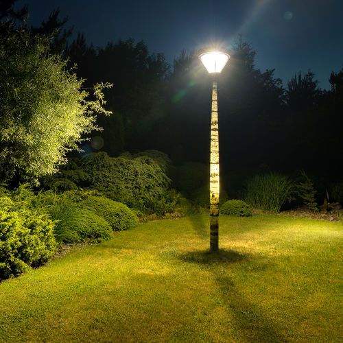 Moderne Leuchtsäule - Designpole - Alumast - Verbundwerkstoff / LED / für Außenbereich