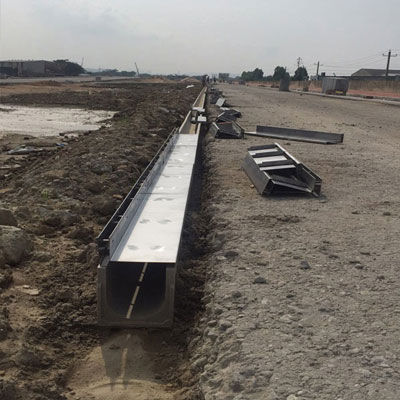 Abflussrinnen-Gitter / Edelstahl - LINEAR DITCH - Fujian Yete Industry Co.,Ltd. - galvanisiertem Stahl / für öffentliche Bereiche