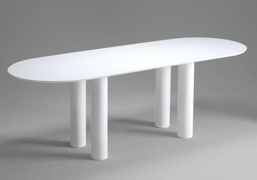 Moderner Tisch - FRATINO - Monolite Ipergres - Feinsteinzeug / Gestell aus Metall / oval