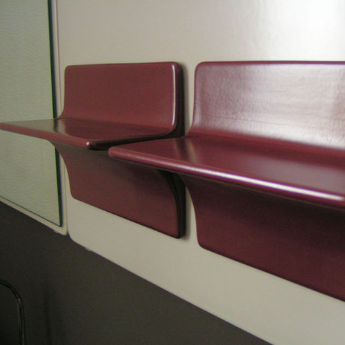 Wandmontiertes Regal - UMA - Monolite Ipergres - modern / Keramik / für Badezimmer
