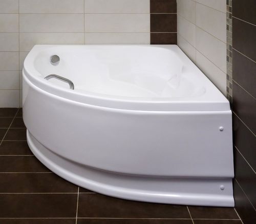 Badewanne für Eckeinbau - ELINA - hydrobs - freistehend / Acryl / Wassermassage