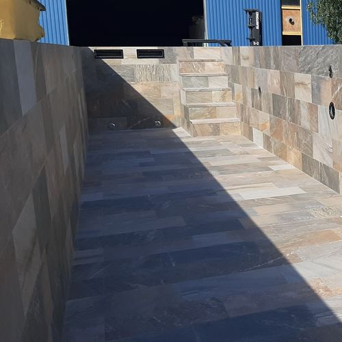 Platten-Schwimmbecken - CUSTOM - Tilestone Pools one piece tiled pools - einteilig / Schwimmbahn / maßgefertigt